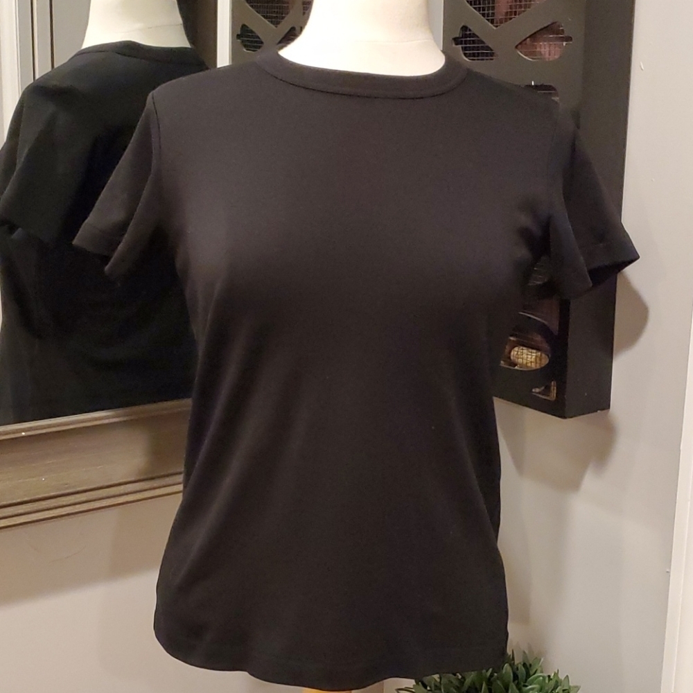 Uniqio Black t-shirt